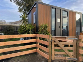 Weka Pass Cottages 3 by Tiny Away